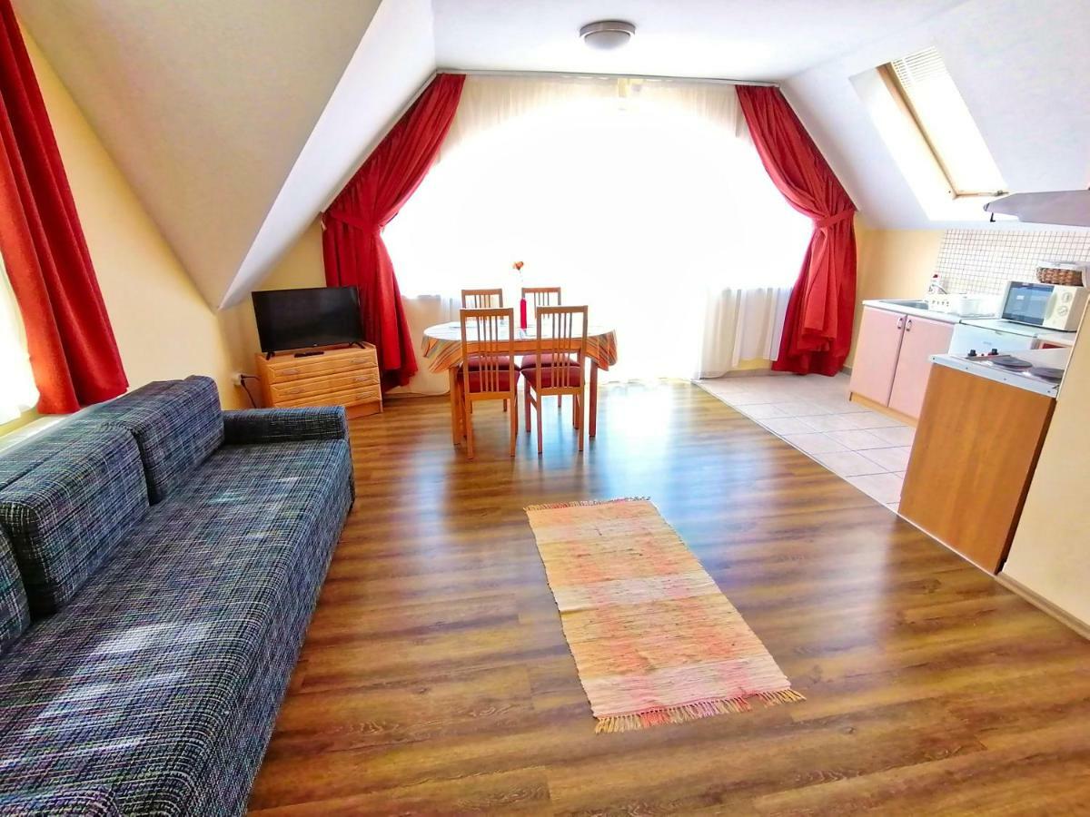 Villa Aida Apartman Hajduszoboszlo Exterior foto