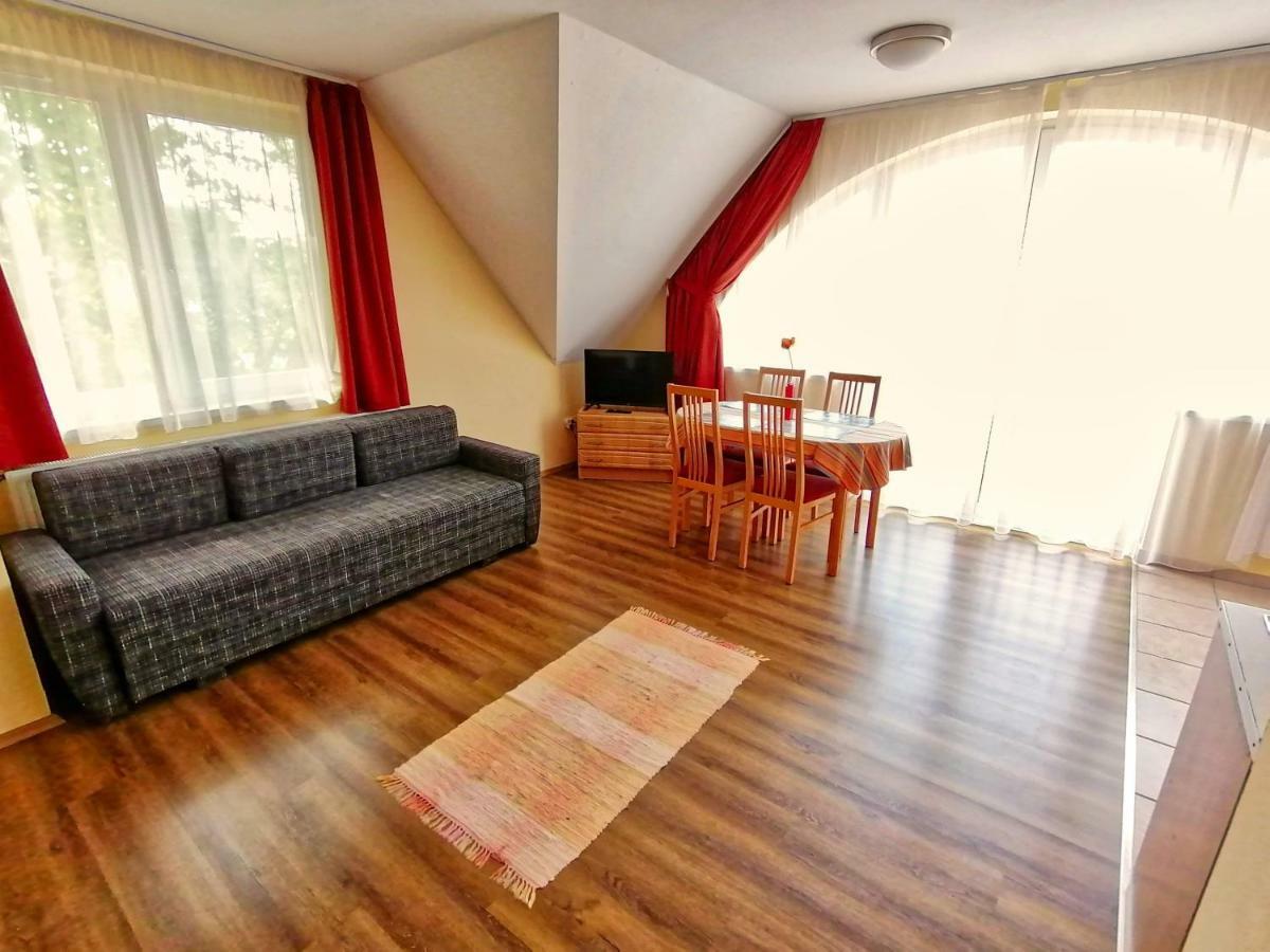 Villa Aida Apartman Hajduszoboszlo Exterior foto