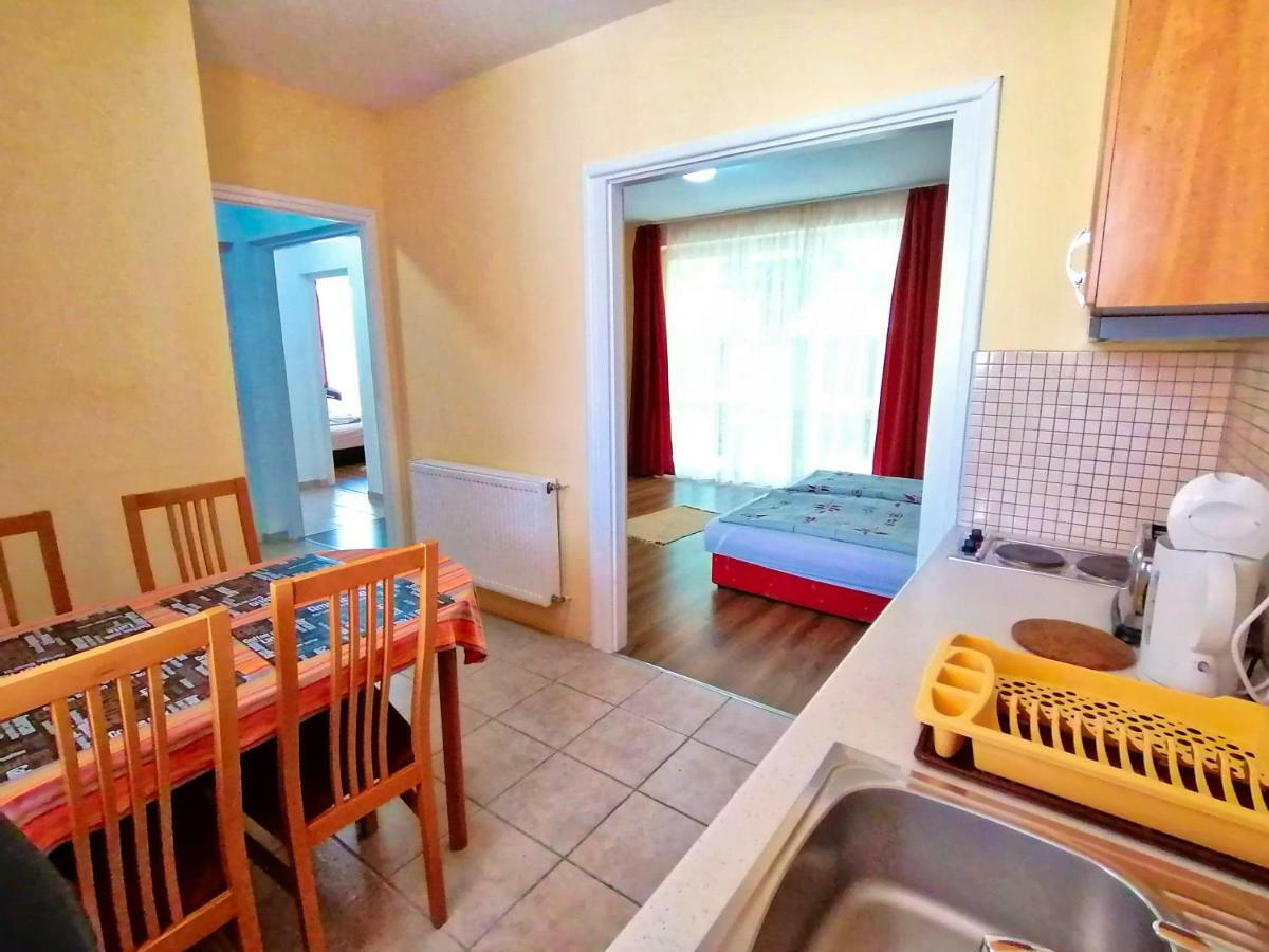 Villa Aida Apartman Hajduszoboszlo Exterior foto