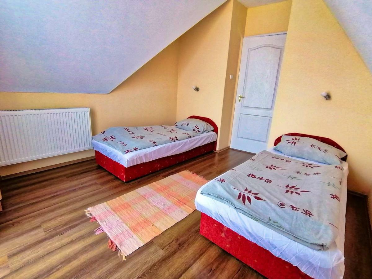 Villa Aida Apartman Hajduszoboszlo Exterior foto