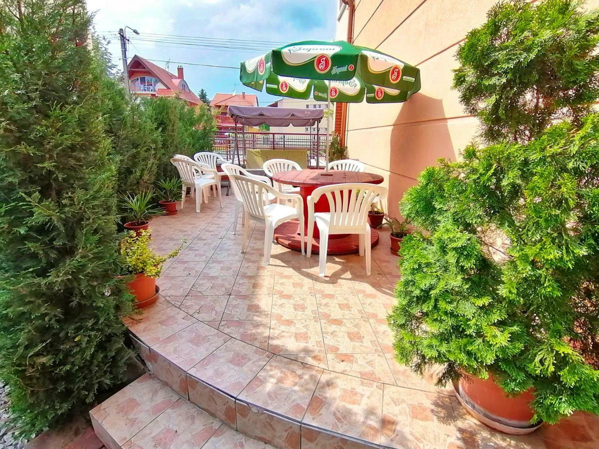 Villa Aida Apartman Hajduszoboszlo Exterior foto