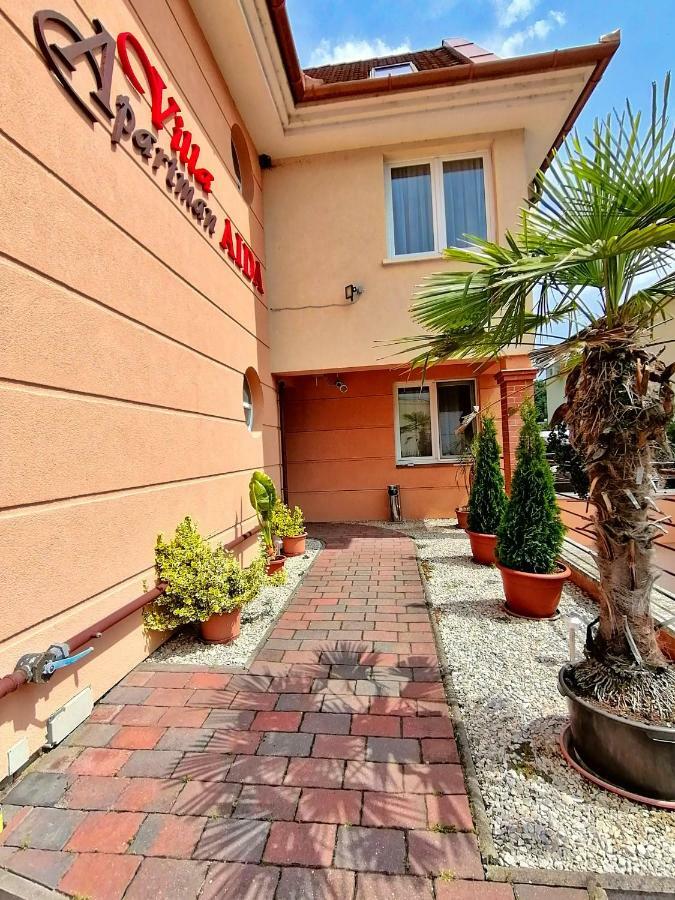 Villa Aida Apartman Hajduszoboszlo Exterior foto
